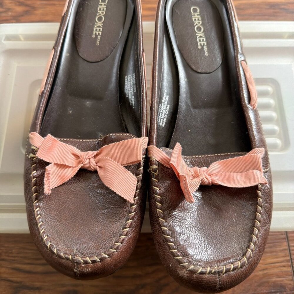 Cherokee Brown Moccasin Flats Pink Bow Slip-On Loafers Size 7